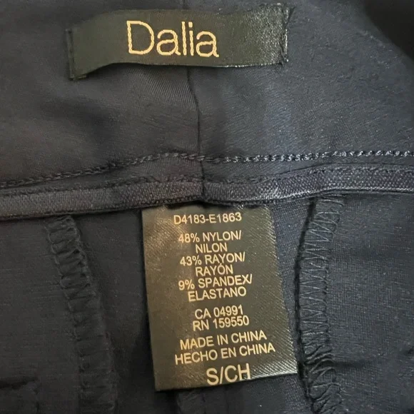 Dalia Navy Blue Stretch Pull on closure Women pant size S/ CH - Picture 4 of 6